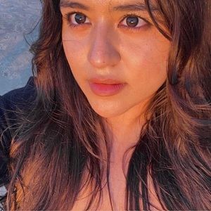 Meet your Posher, Gabriela